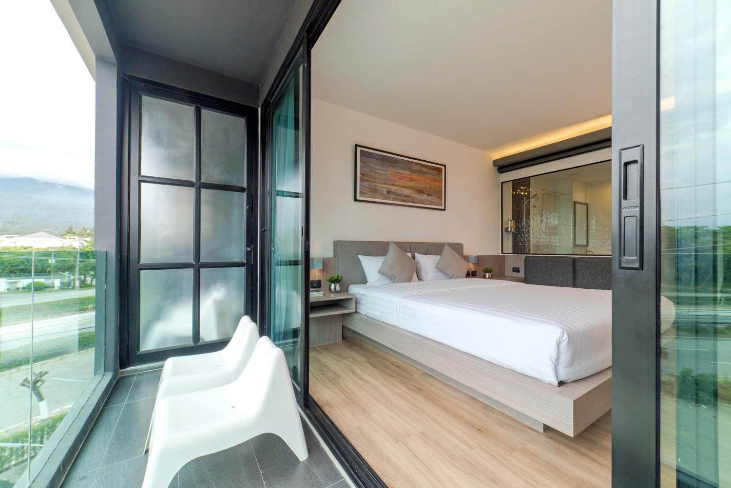 Pause And Play Hotel Chiang Mai Exterior photo